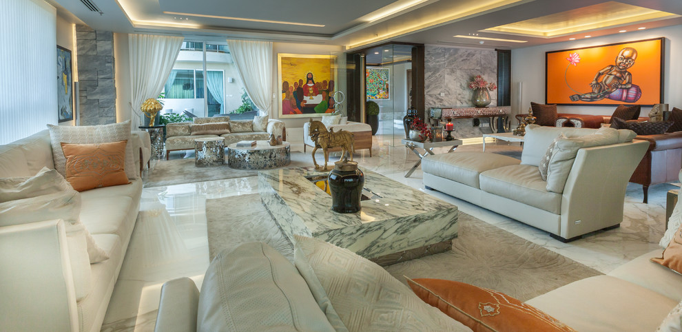 Inspiration for a contemporary living room in Delhi.