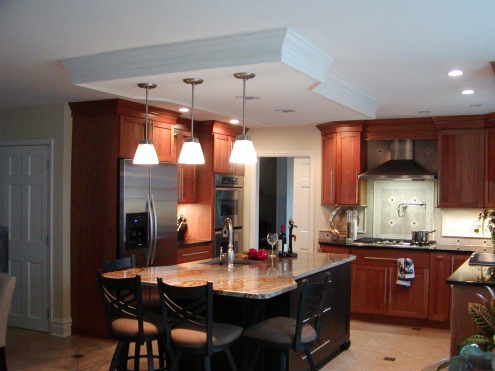 This is an example of a transitional kitchen in Huntington.