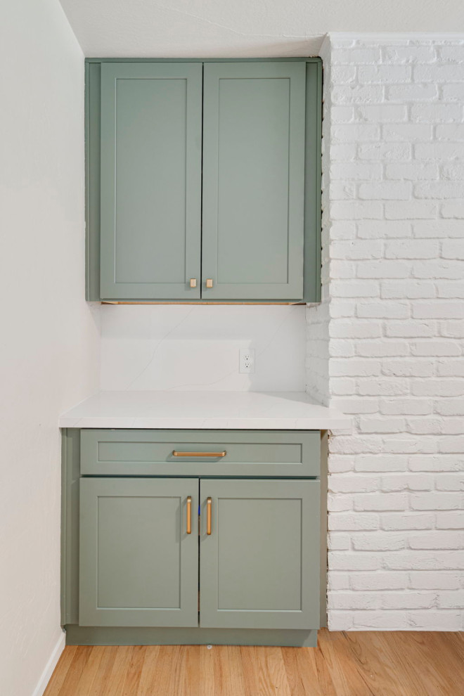 1950's Garden of the Gods Bungalow Remodel