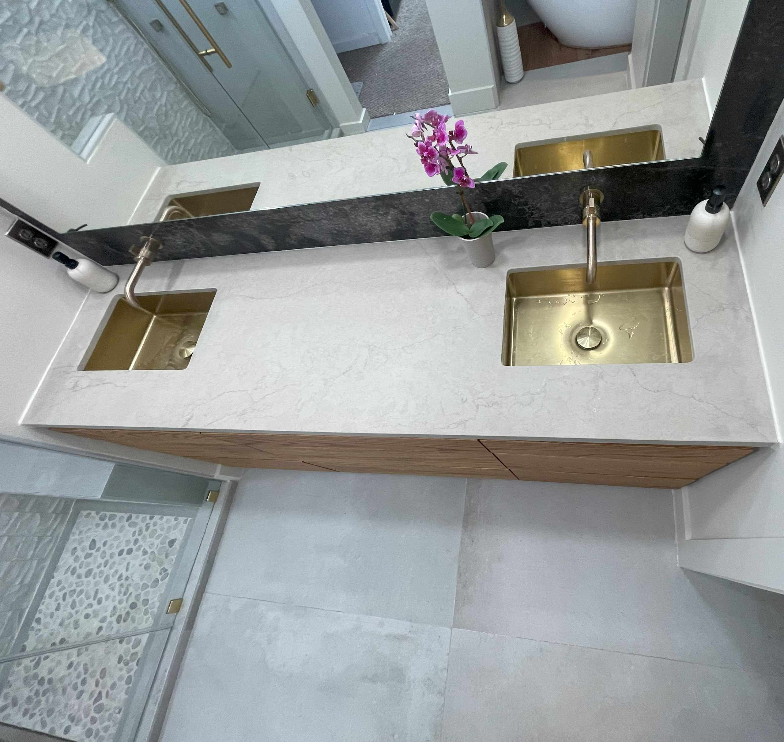Contemporary Primary Bathroom Remodeling in Houston, TX Montrose area