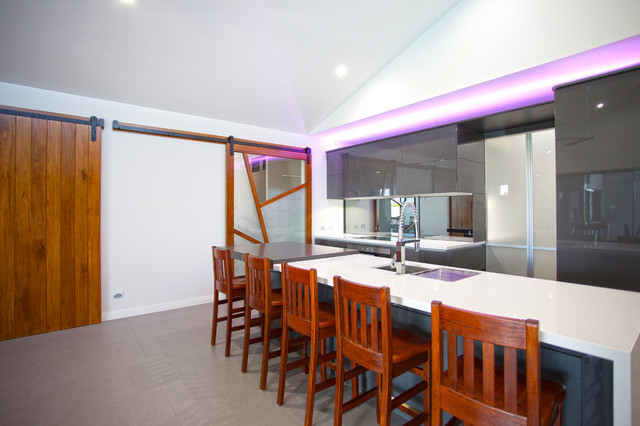 Angular Abode modern-kitchen