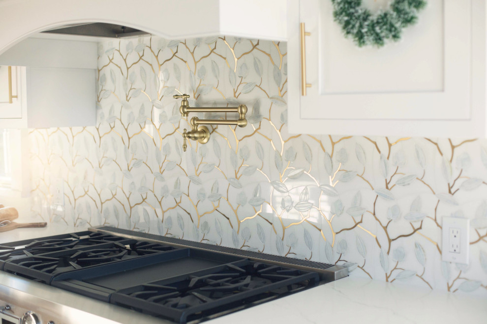 Inspiration for a transitional kitchen remodel in New York
