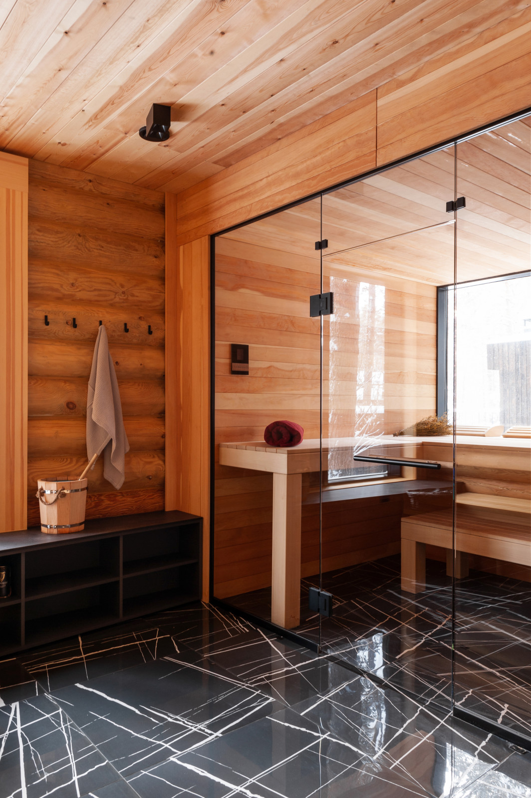 "Дама с горностаем"