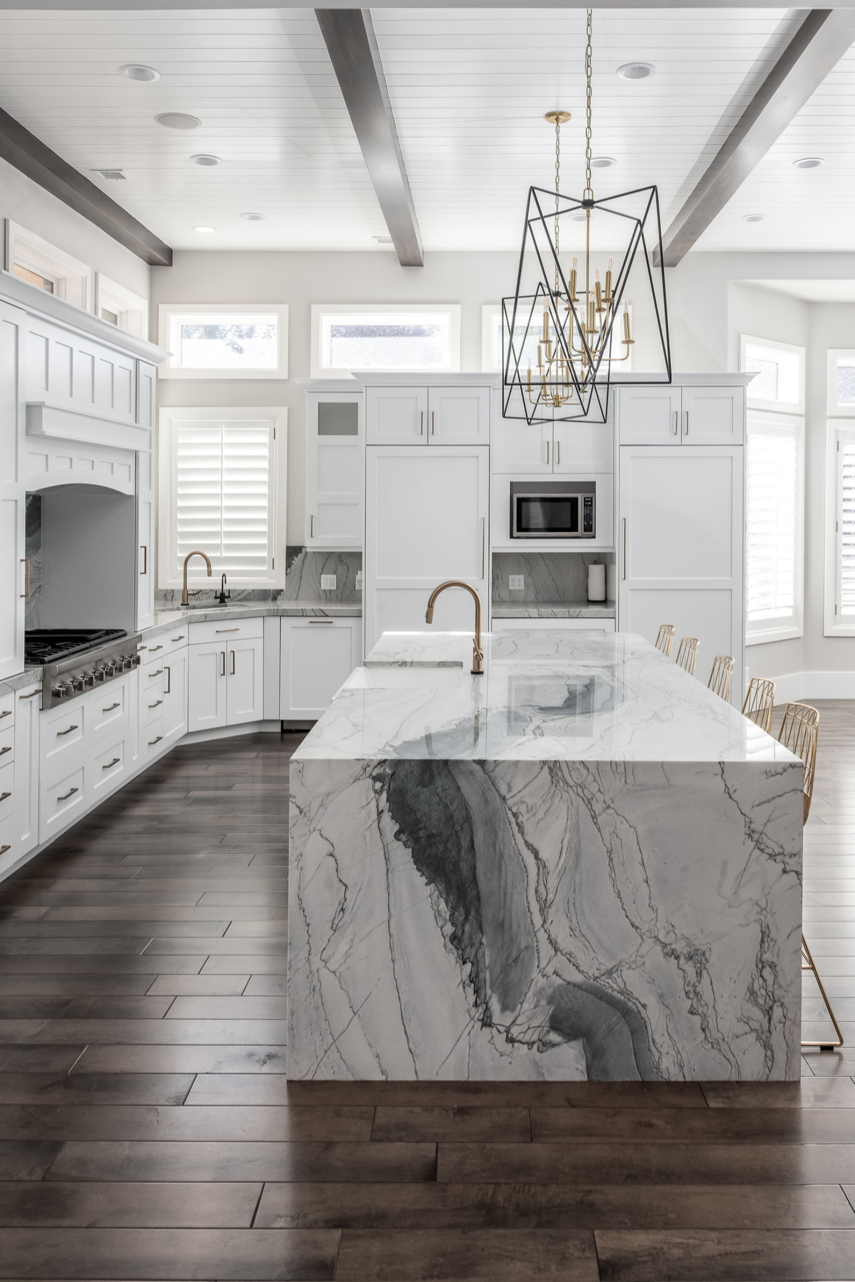 Ceramic Tile Countertops Pros and Cons - Caesarstone Canada