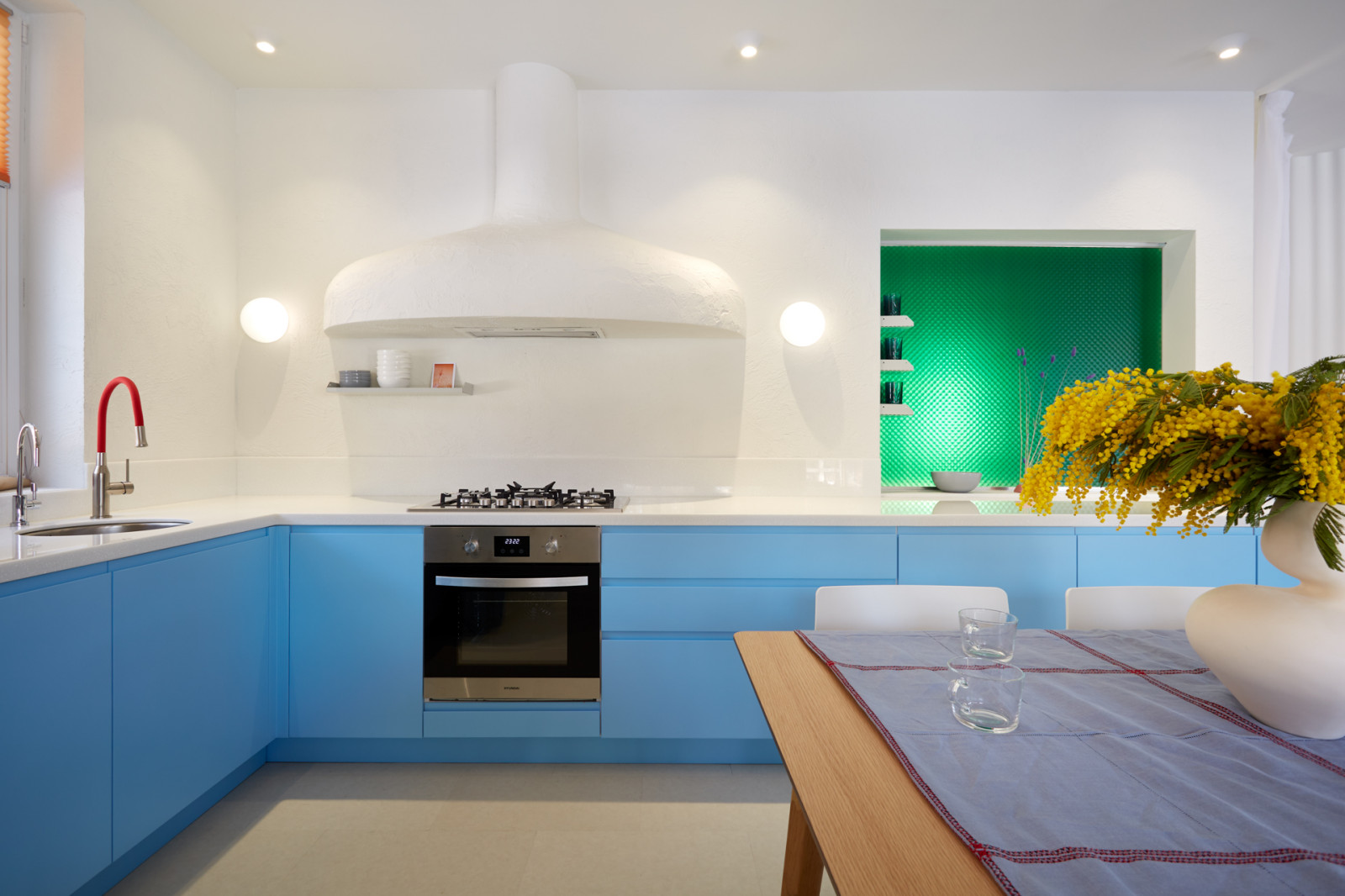 Дачный ответ с Konigin Insait White 60.