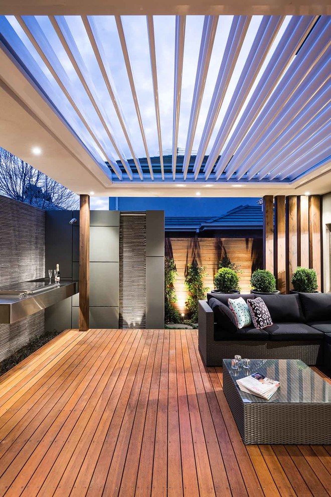 Modern deck in Melbourne.