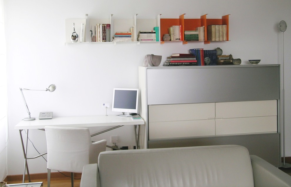 Design ideas for a contemporary home office in Milan.