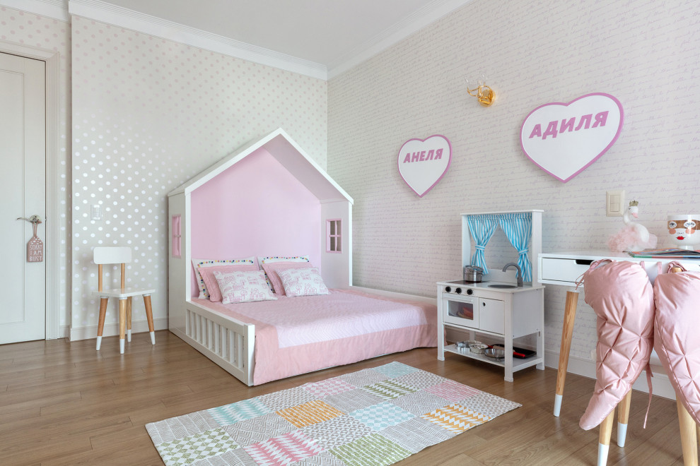 Квартира в Алматы, 4-х комнатная