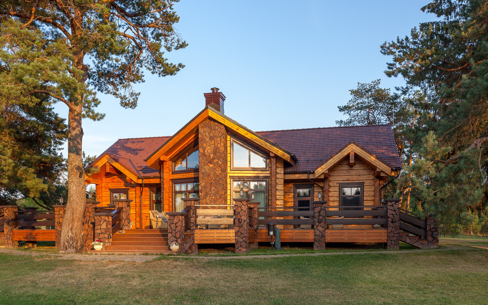 Деревянный дом в классическом стиле