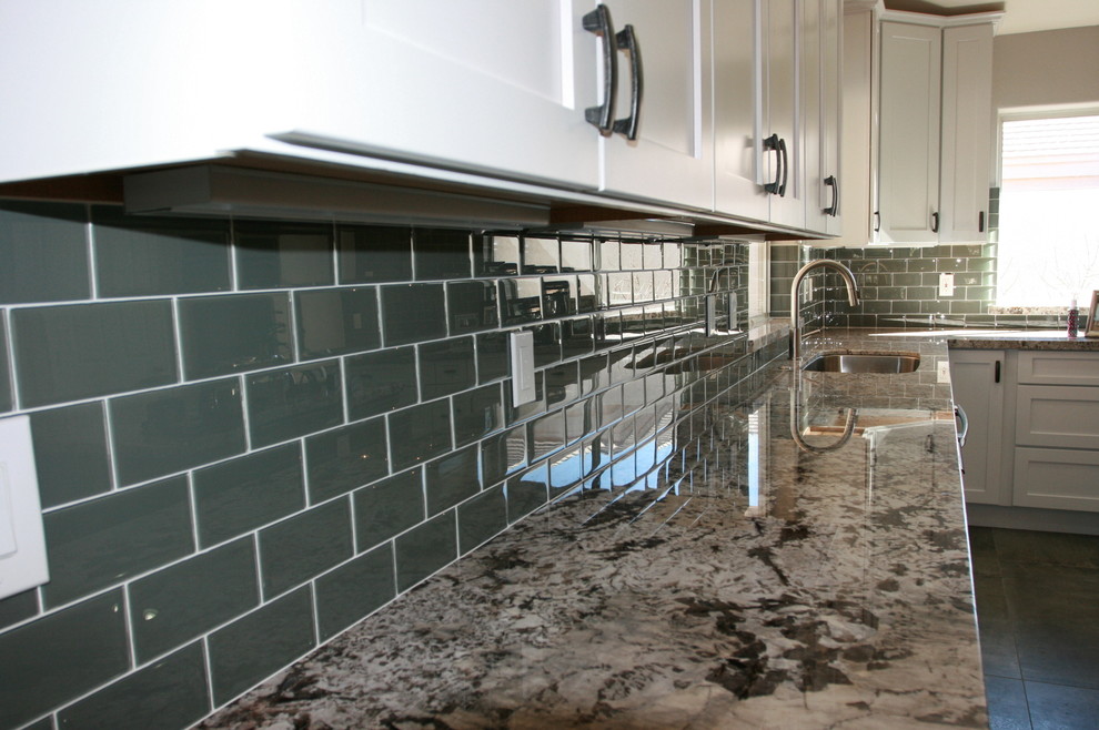 Transitional kitchen photo in Phoenix
