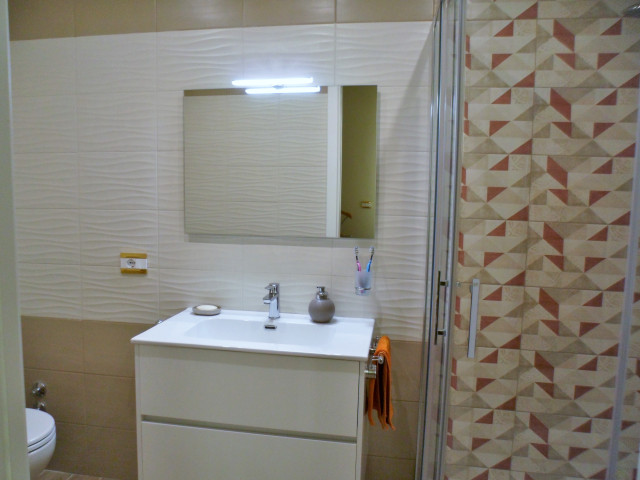 A old flat wiht two rooms reorganized. modern-bathroom