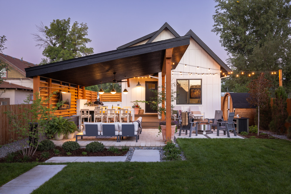 Photo of a modern landscaping in Denver.