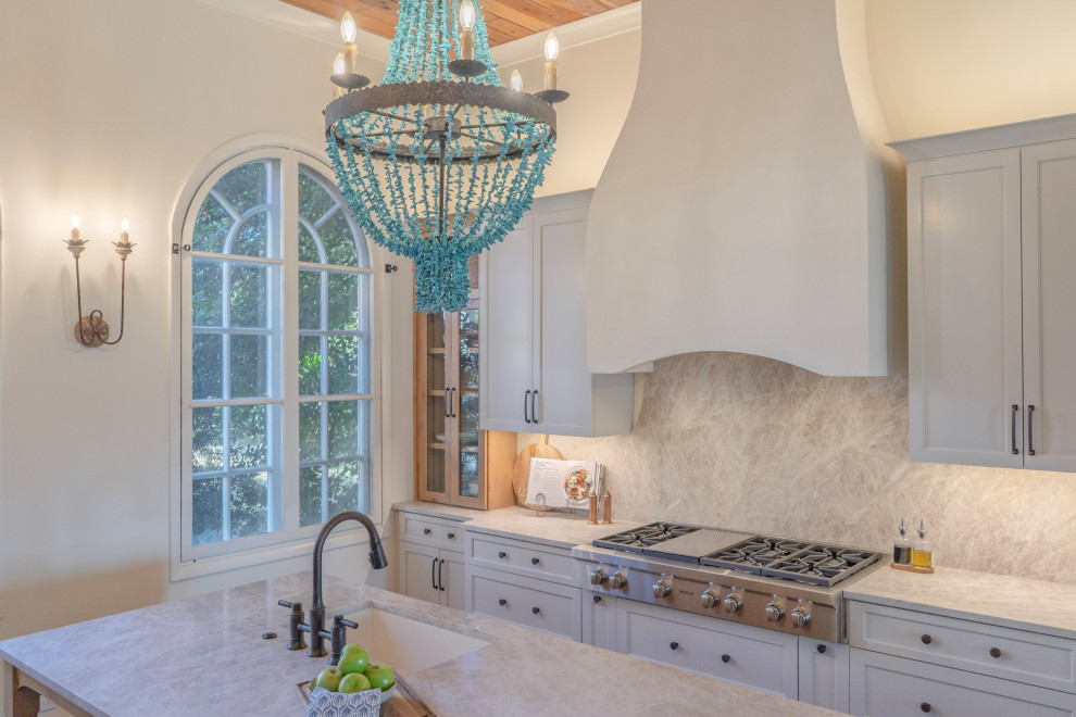 Modern Mediterranean Kitchen