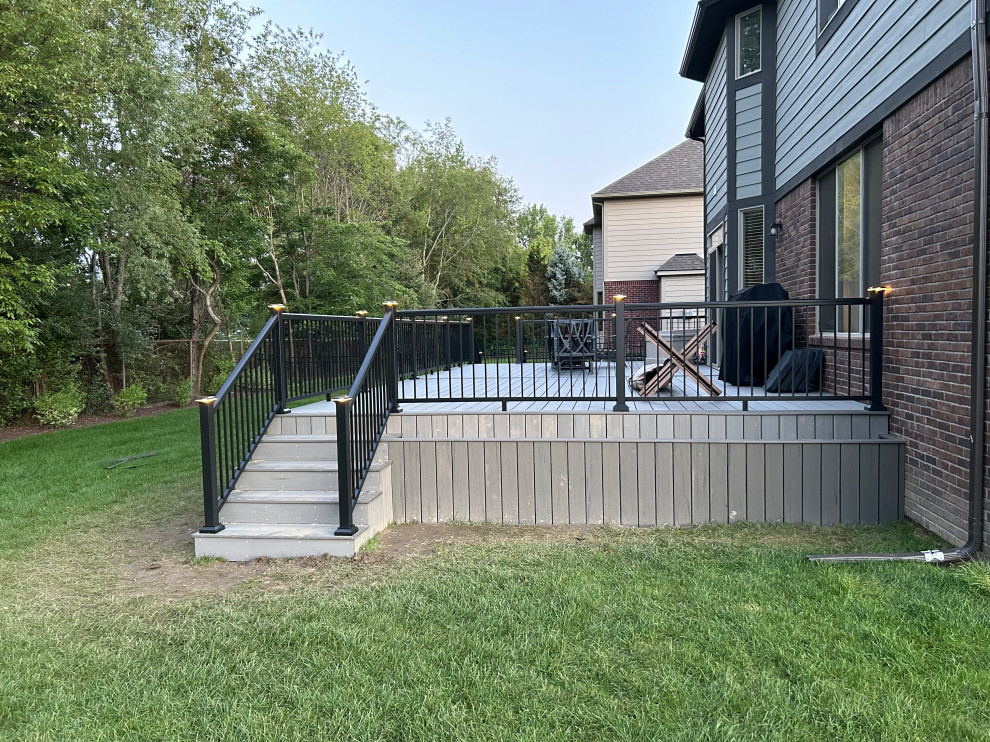 2 tone composite decking