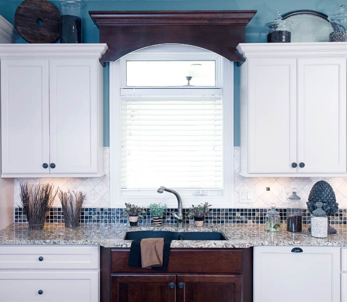 Example of a transitional kitchen design in Indianapolis
