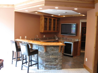 Simple Contemporary Home Bar