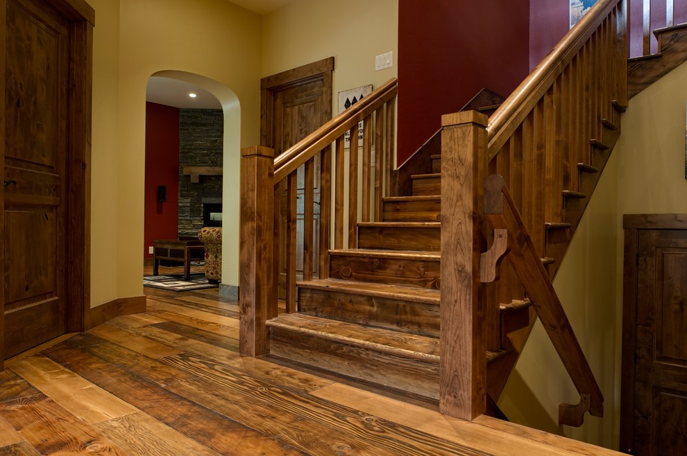 Design ideas for a traditional staircase in Calgary.