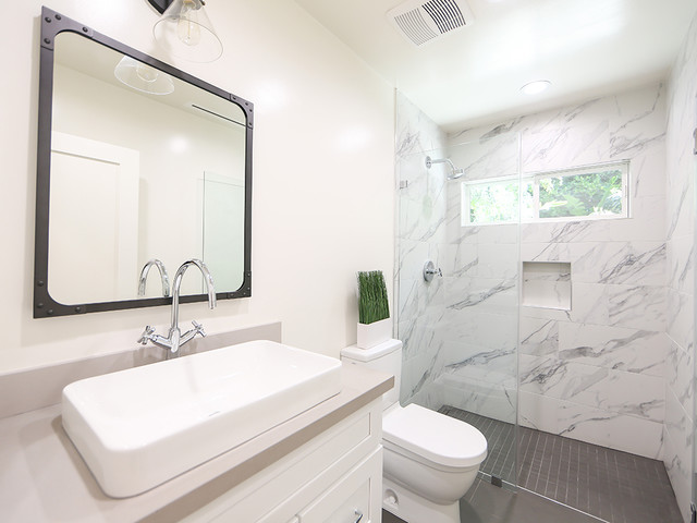 Sunset transitional-bathroom