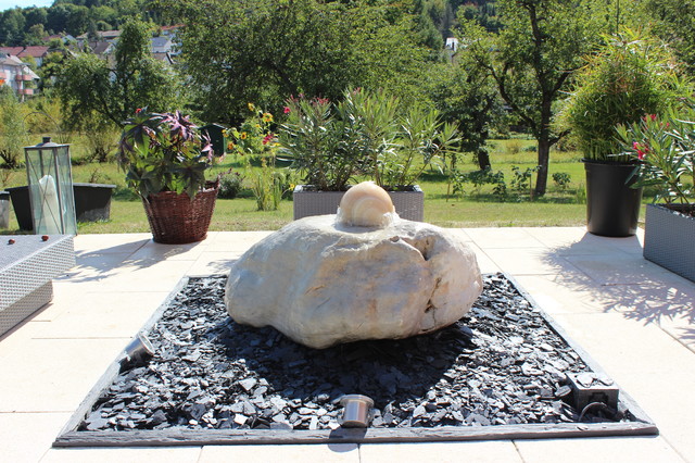 Sprudelstein contemporary-traedaeck