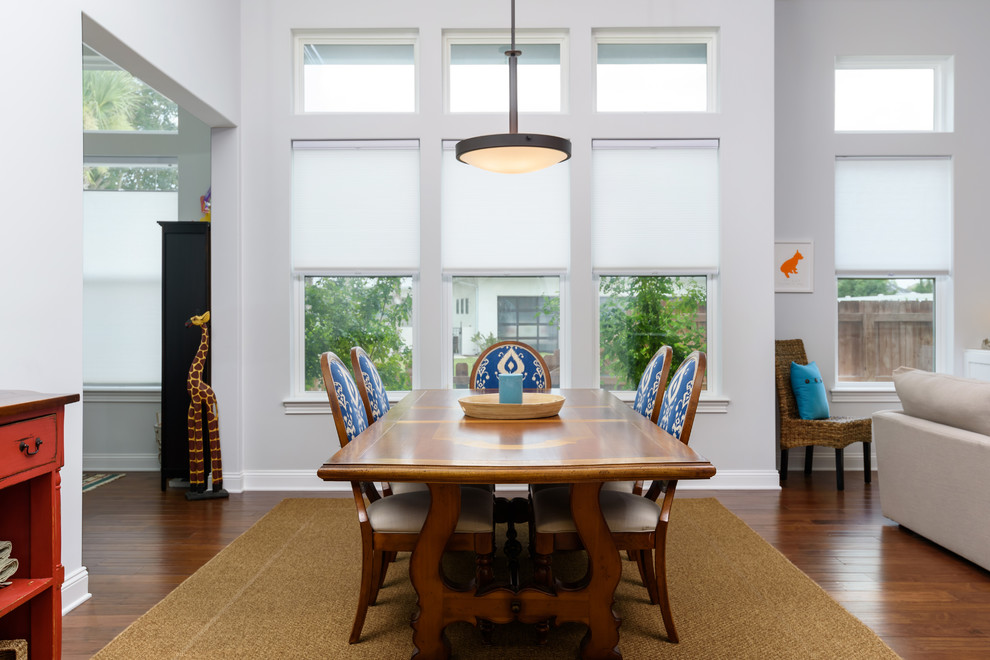 This is an example of a beach style dining room in Jacksonville.