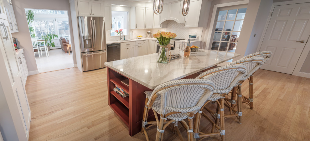 Kitchen - transitional kitchen idea