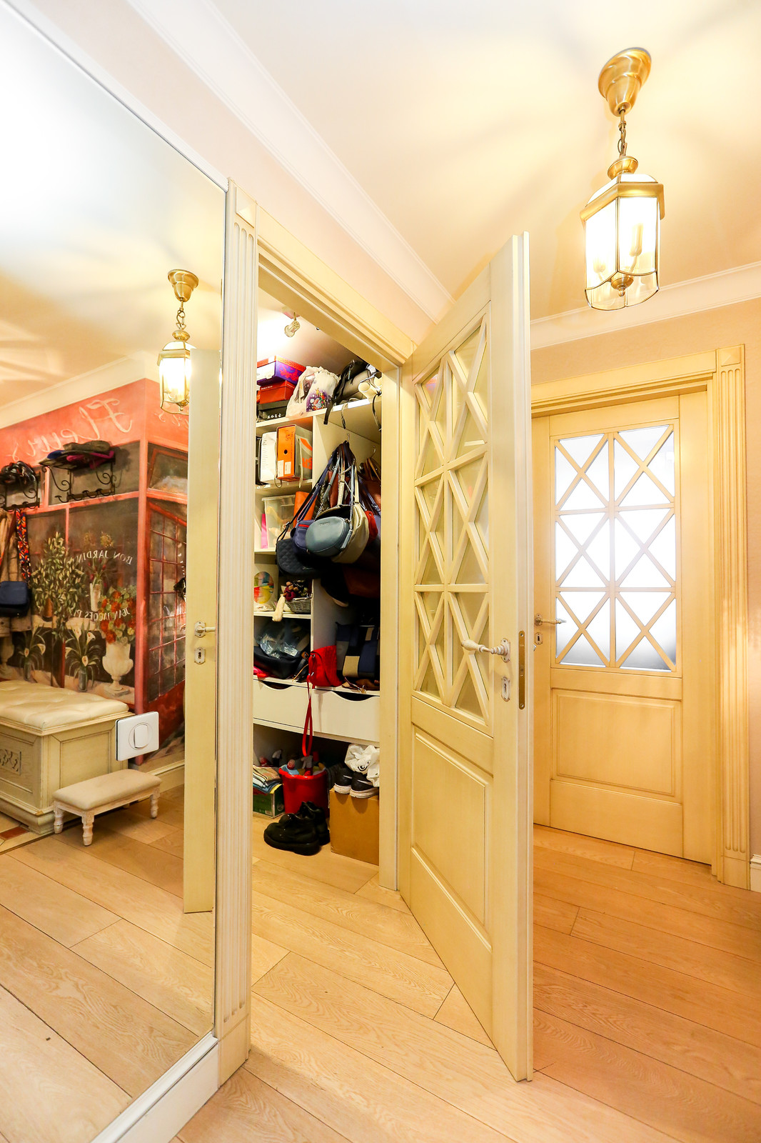 Снова Французский прованс, спустя 3 года после сдачи объекта