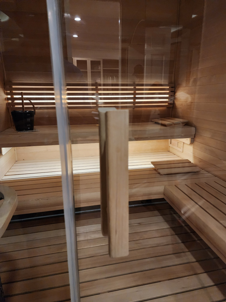 Luxury Built-in Traditional Sauna