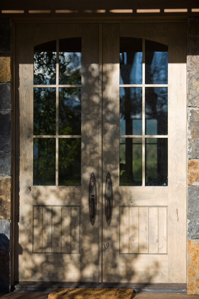 Inspiration for a rustic home design remodel in Denver