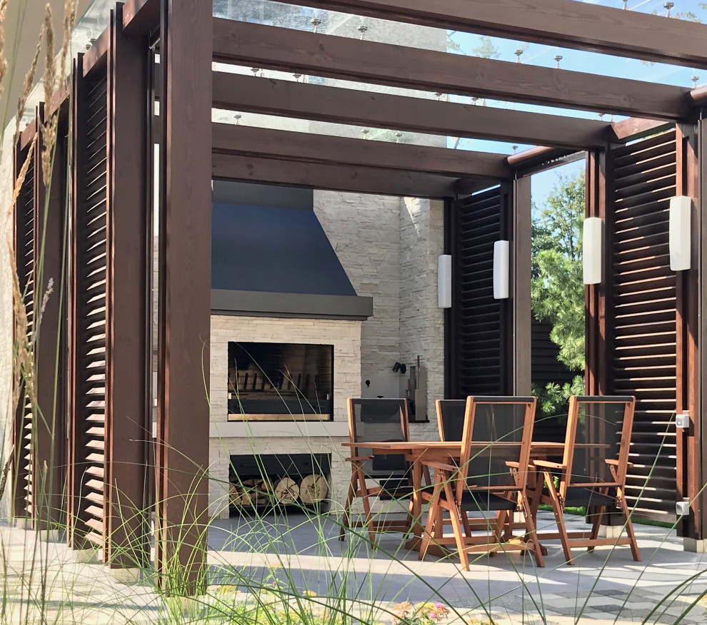 Arbor BBQ with a glass roof. Беседка со стеклянной крышей