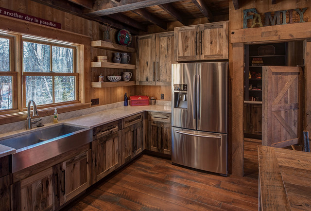 Cozy & Rustic Kitchen rustic-kitchen