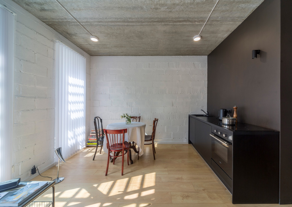 Квартира архитектора с садом и винтажной мебелью