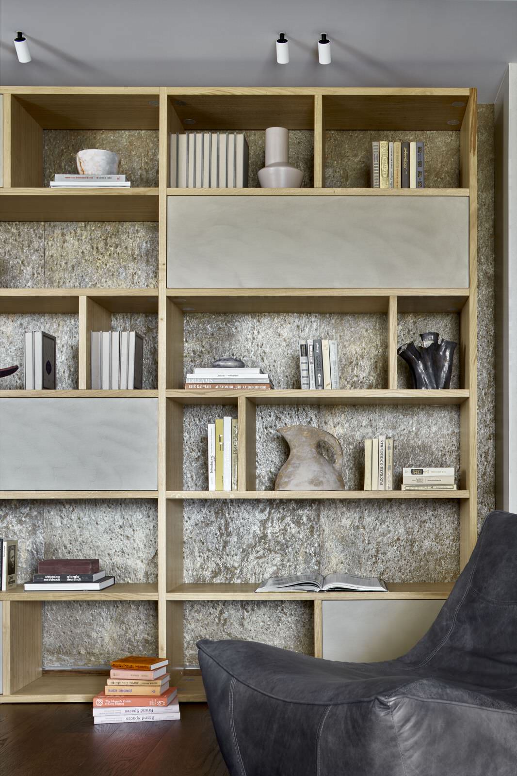 Квартира около метро "Университет"