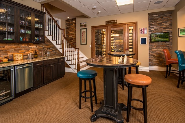 Award Winning Basement Game Room Wine Cellar Klassisch