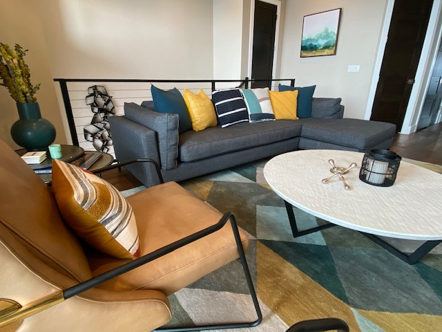 Canyon's Colorful Modern