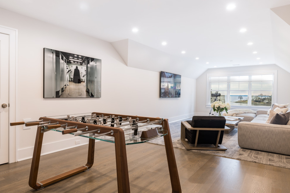 Rye Water views - Mid-sized trendy family room photo in New York