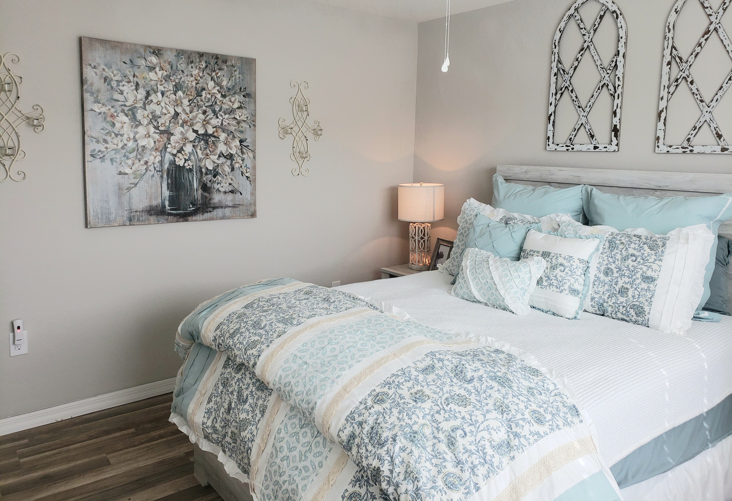 French country farmhouse guestroom