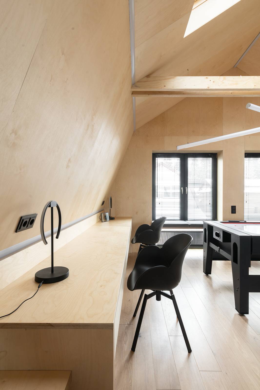 Две стороны одной мансарды