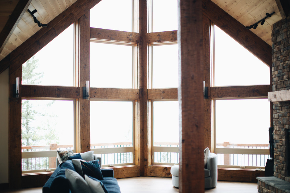 Copper Harbor Lake Home