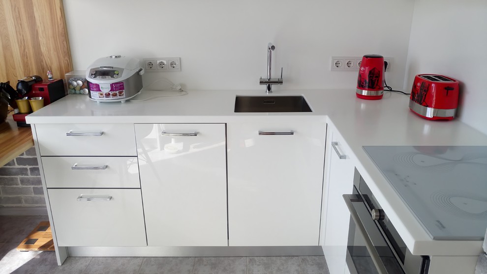 Белая кухня