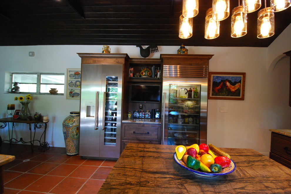 Mountain style kitchen photo in Miami