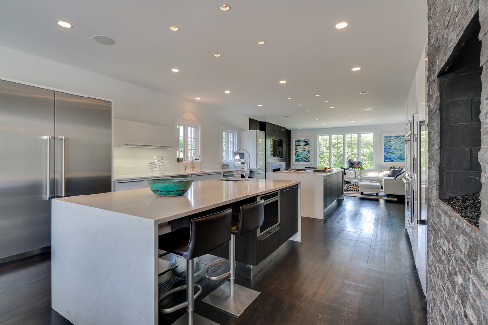 Minimalist kitchen photo in Baltimore