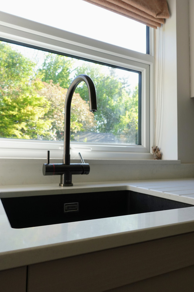The Lutterworth Kitchen - Gaddesby Balham - RRP £27,900 - Luxe Price £22,800