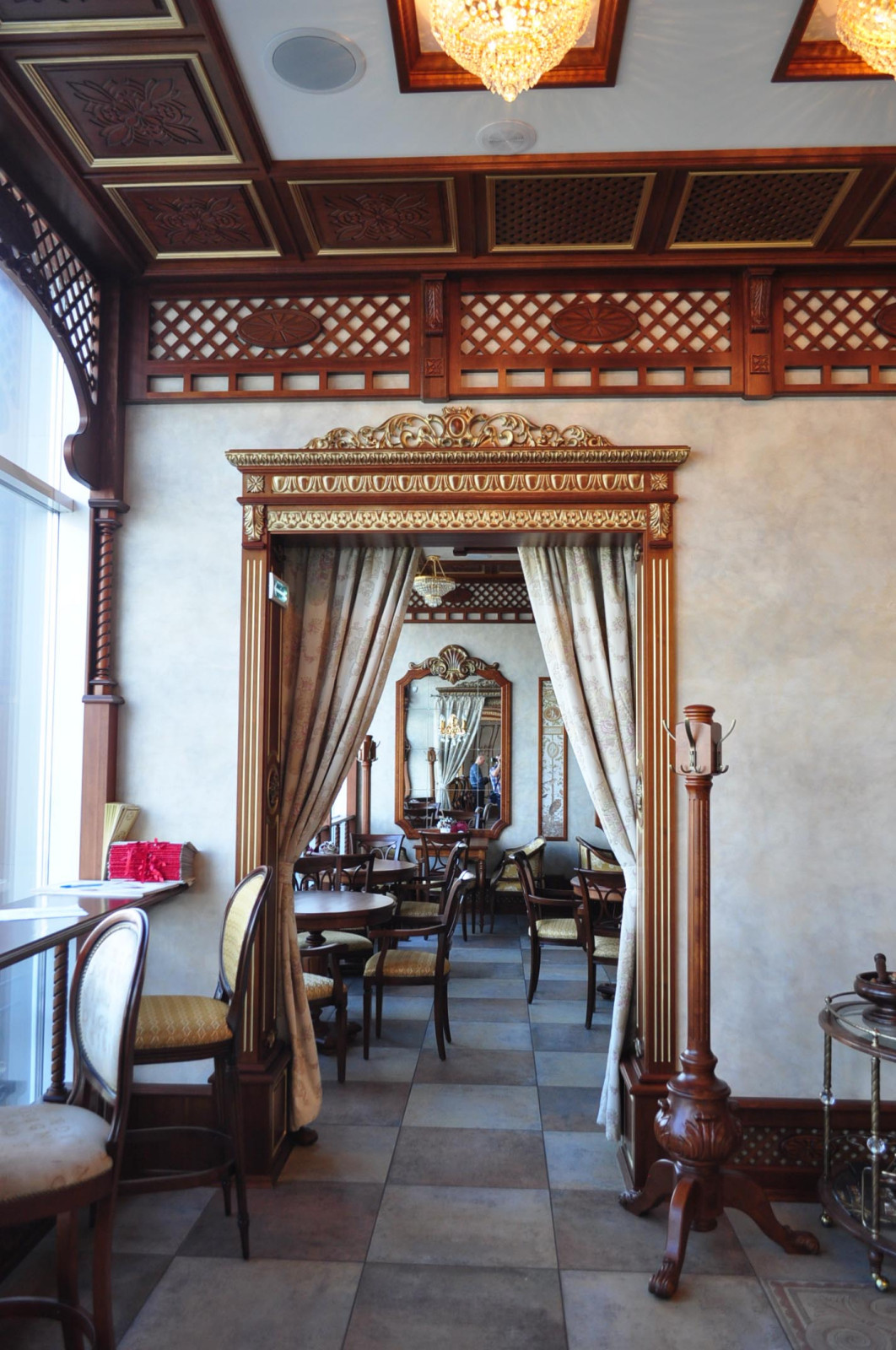 Ресторан кондитерская "Вишневый сад"