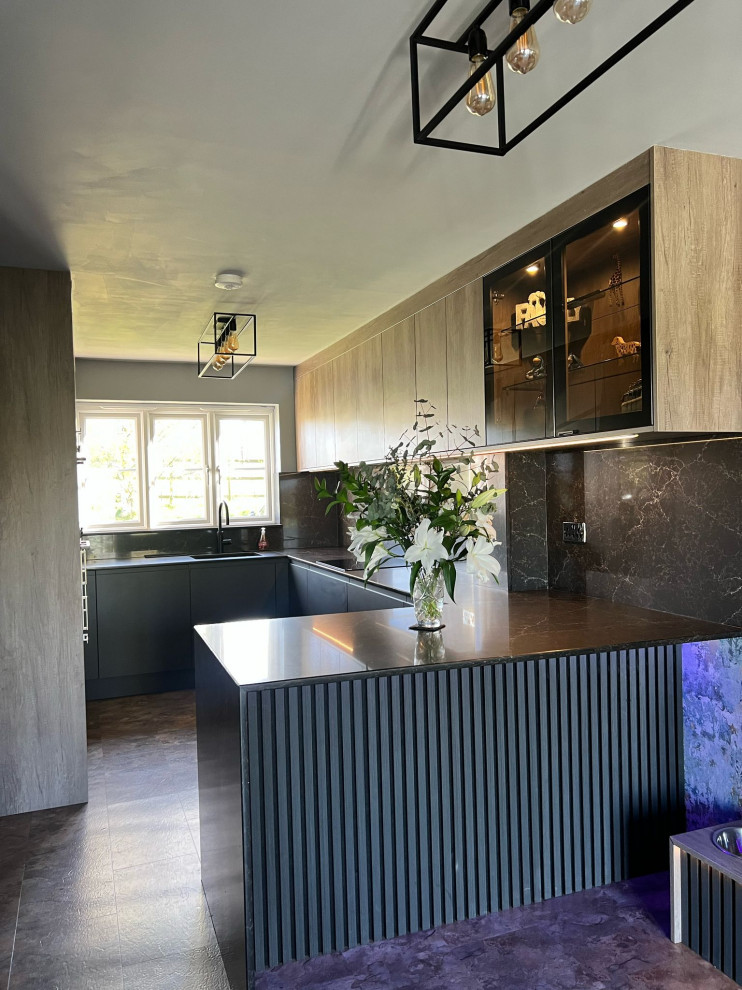 The Hinckley Kitchen - Volpi True Handleless - RRP £30,500 - Luxe Price £25,000