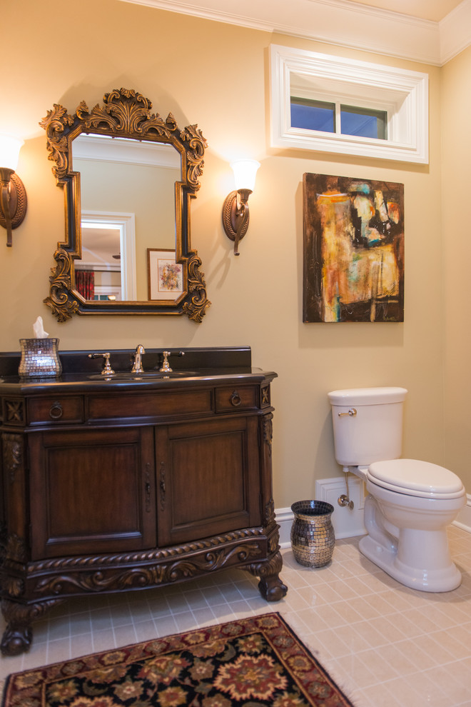 Example of a transitional home design design in Wilmington