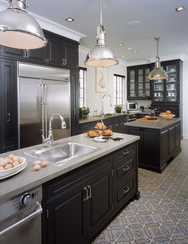Inspiration for a transitional kitchen remodel in Orange County
