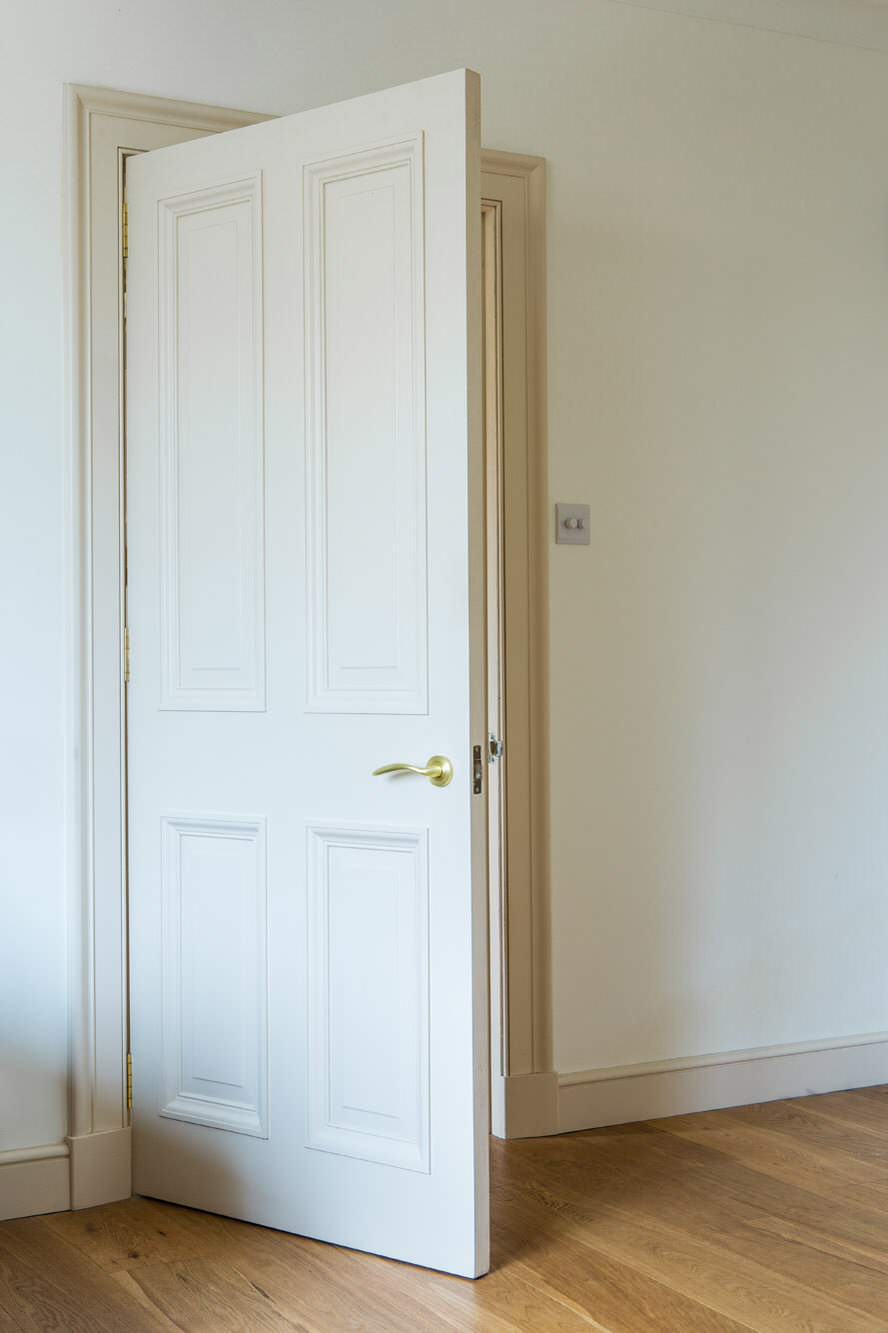 Bespoke door with bespoke architraves and skirting