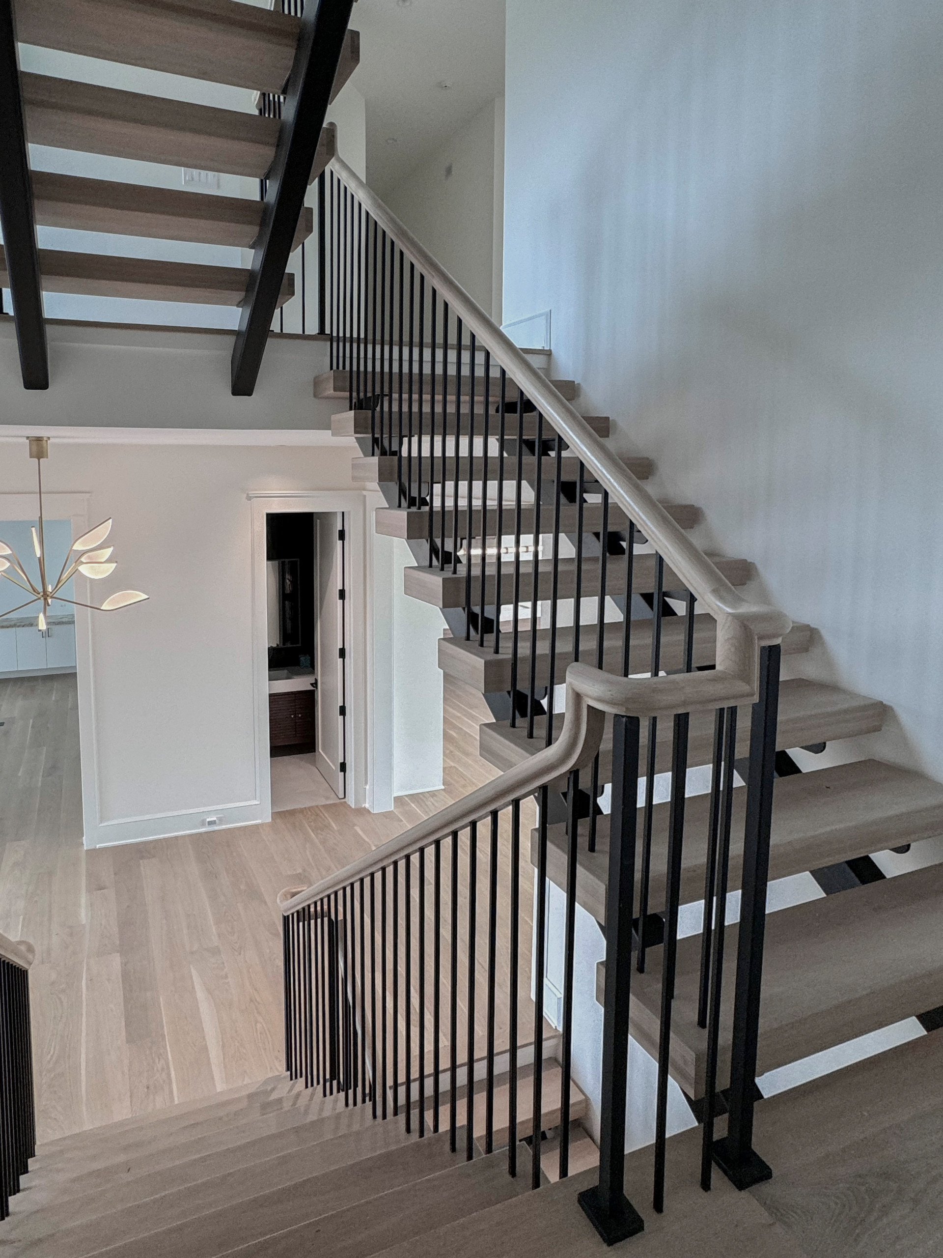 122_Modern Steel & Wood Floating Staircase, Arlington VA 22207
