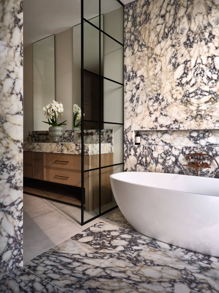 Bathroom - transitional bathroom idea in Toronto