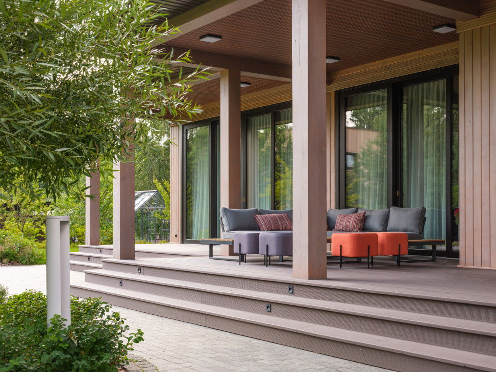 Остекление загородного дома в современном стиле